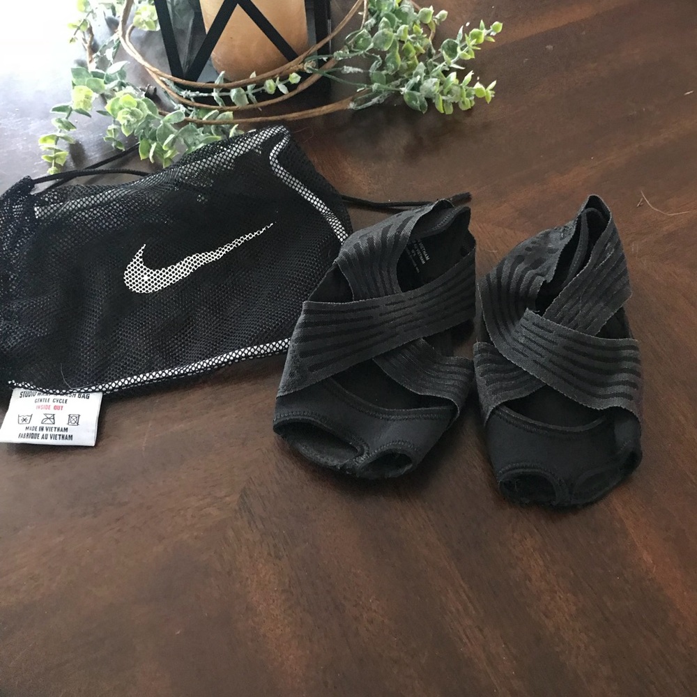 Nike Pilate/yoga/barre shoes